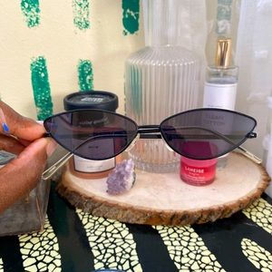 Black sunglasses